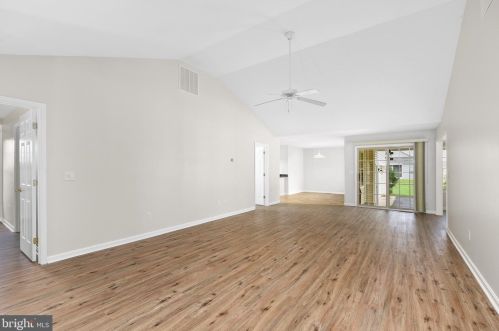 12 Homestead Blvd, Slaughter Beach, DE 19963-4173