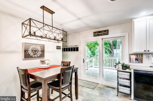 1030 Littlestown Rd, Littlestown PA 17340-9442 exterior