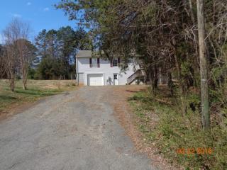 703 Daffodil Rd, Ruckersville, VA 22968-2400