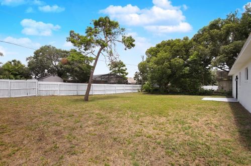 2394 Kerridale St, Deltona FL  32738-8720 exterior