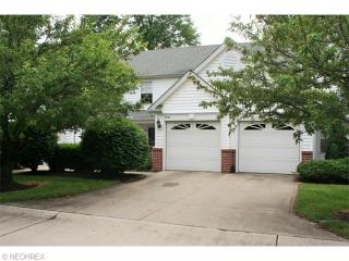 2036 Reserve Cir, Avon, OH 44011-2818