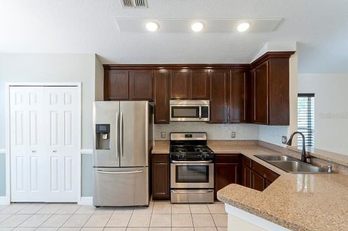 39 Parkview Heights Blvd, De Bary, FL 32713-3735