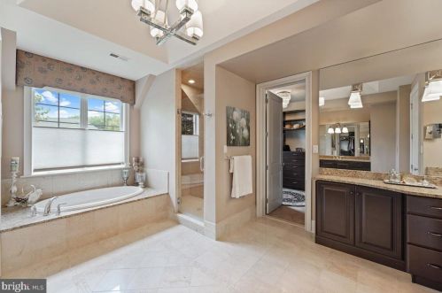 238 Valley Ridge Rd, Haverford PA  19041-2029 exterior