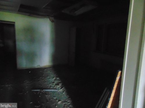 950 Pne St, Camden NJ  08103-2519 exterior