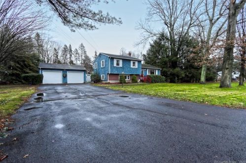 21 Dayton Hill Rd, Northford, CT 06472-1050