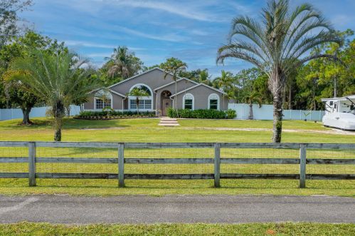 12146 Orange Blvd, West Palm Beach, FL 33412-1468