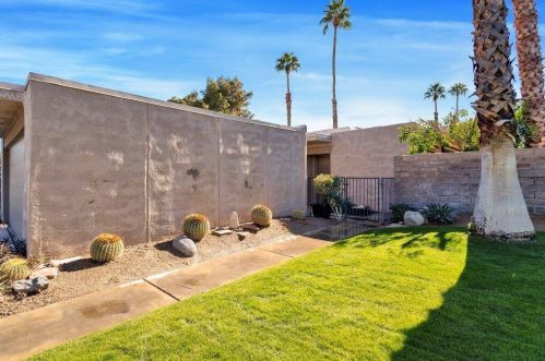1811 Sandalwood Dr, Palm Springs, CA 92262-5353