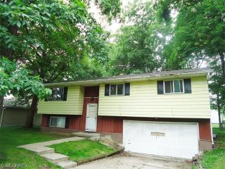 1668 Berwick Dr, Brunswick, OH 44212-3627