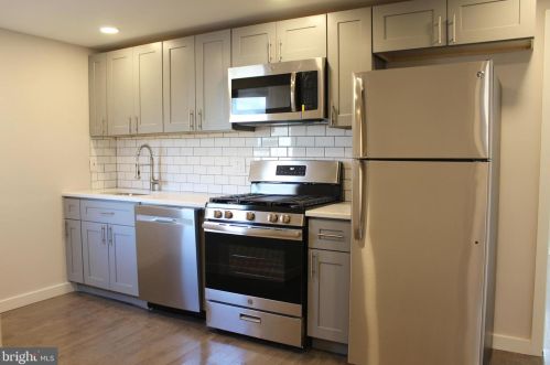 343 Christian St, Philadelphia PA 19147-4004 exterior