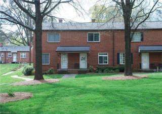 712 Avalon Rd, Winston Salem, NC 27104-1045
