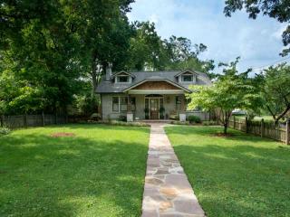 941 Inverness Ave, Nashville, TN 37204-2725