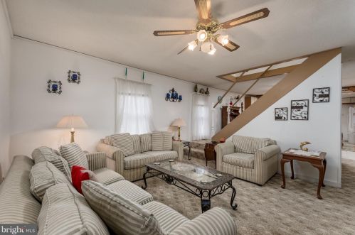 19 Hosier St, Selbyville DE  19975-9300 exterior