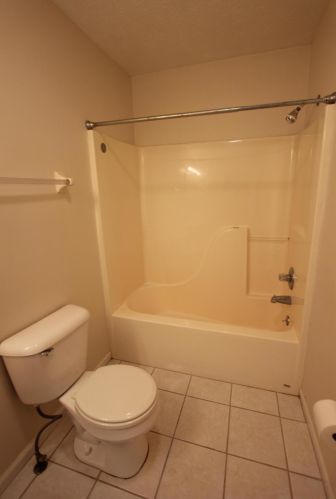 925 Sunset Dr, Englewood OH  45322-2251 exterior