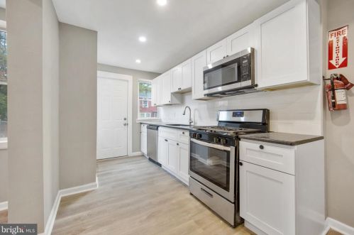 2771 Constitution Rd, Camden NJ  08104-2913 exterior