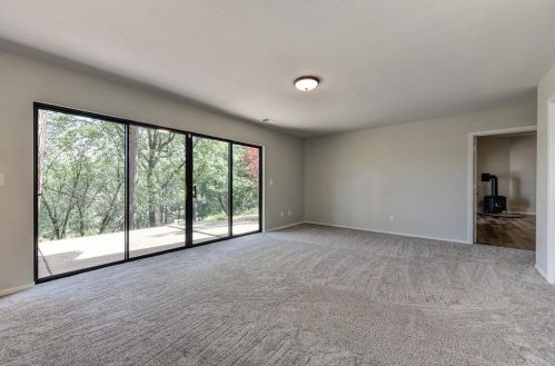 18065 Alexandra Way, Grass Valley CA  95949-7356 exterior