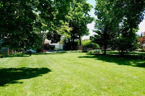538 5 St, Elwood NY  11731-2105 exterior
