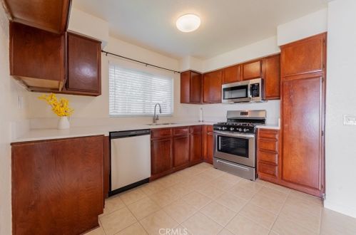 5065 Alta Dr, San Bernardino, CA 92407-2991