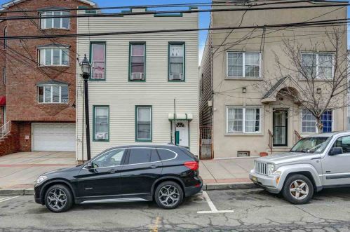 811 Central Ave, Union City, NJ 07087-2923