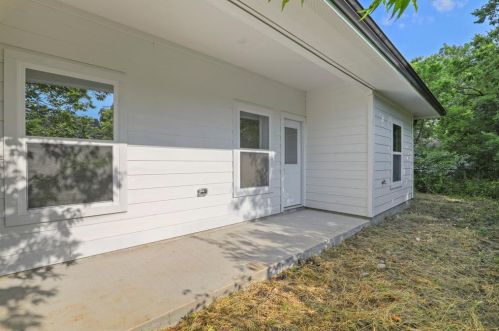 2111 Johnson St, Greenville TX  75401-3553 exterior