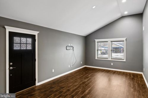 133 Somerset Dr, Willingboro NJ  08046-1415 exterior