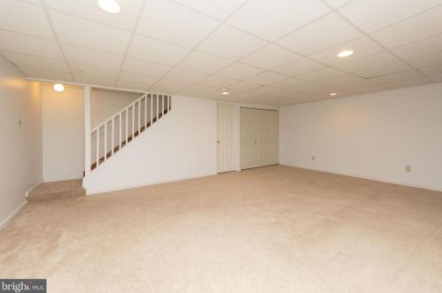 807 Dresher Woods Dr, Dresher PA  19025-1528 exterior