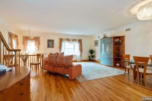 134 Demarest Ln, Montvale NJ  07645-2341 exterior