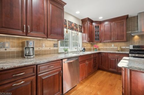 32 Ridge Rd, Parsippany NJ  07834-9629 exterior