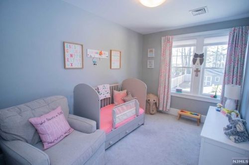 2 Montclair Ave, Nutley NJ  07110-1124 exterior