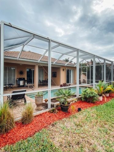 14245 Manchester Dr, Naples FL  34114-8625 exterior