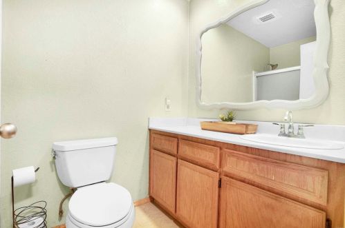 10258 New Bedford Ct, Lakeside CA  92040-2357 exterior