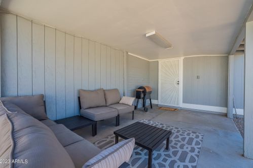 8142 11th Pl, Phoenix AZ  85020-3716 exterior