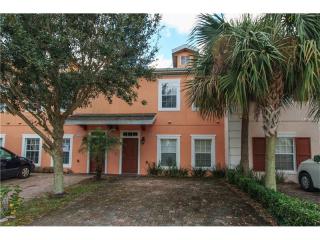 2482 Caravelle Cir, Kissimmee, FL 34746-5808
