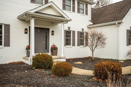 2344 Pierce Bluffs Dr, Hermitage, PA 16148-7336