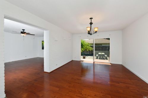 805 Jack London Dr, Santa Rosa CA  95409-3512 exterior