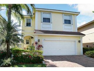 1104 Redwood St, Hollywood, FL 33019-4807