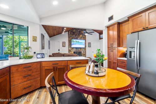 3605 Indian Riv Dr, Cocoa FL 32926-8704 exterior