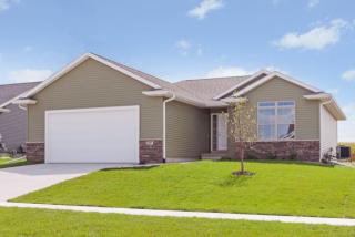 307 Bent Creek Dr, Midway, IA 52302