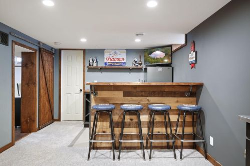 4749 Maryland Ave, Minneapolis MN 55428-4638 exterior