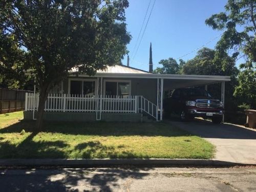 8402 Birch St, Hilmar, CA 95324-9644