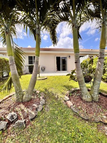 11281 18th Ct, Hollywood FL  33025-6609 exterior