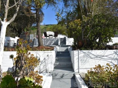 6255 Primrose Dr, La Mesa CA  91942-4030 exterior