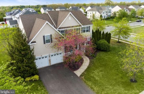 7 Westbury Dr, Berlin Boro NJ  08009-9681 exterior