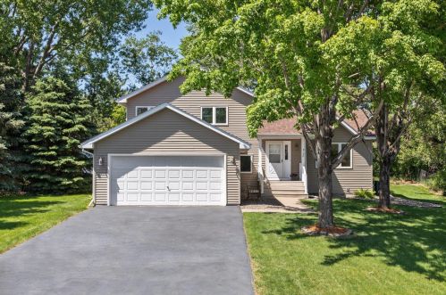 9138 Duckwood Trl, Saint Paul, MN 55125-8860