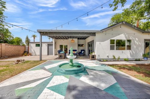 1111 Bethany Home Rd, Phoenix AZ  85014-2229 exterior