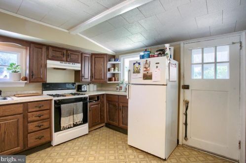 256 Walton St, Lemoyne PA  17043-2024 exterior