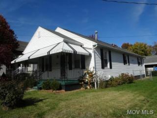 1109 38 St, Parkersburg WV  26105-1717 exterior