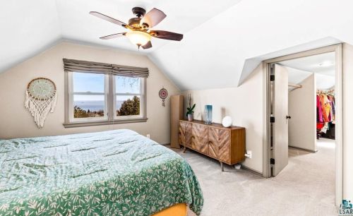 801 Skyline Pkwy, Duluth MN  55805-1149 exterior