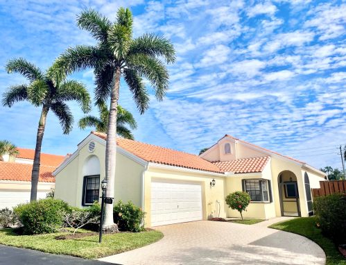 2530 La Lique Cir, West Palm Beach, FL 33410-1415