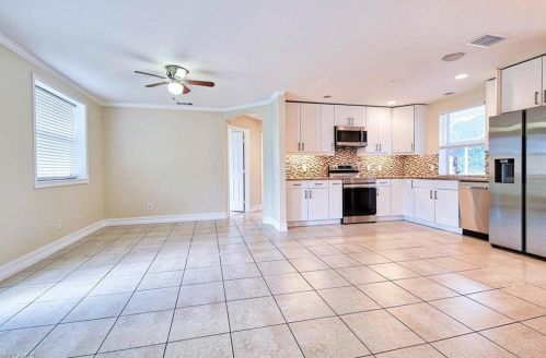 1109 Alhambra Cir, Naples FL 34103-3291 exterior