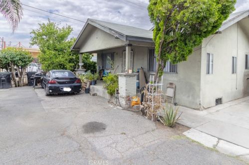 980 Base Line St, San Bernardino CA  92410-3917 exterior